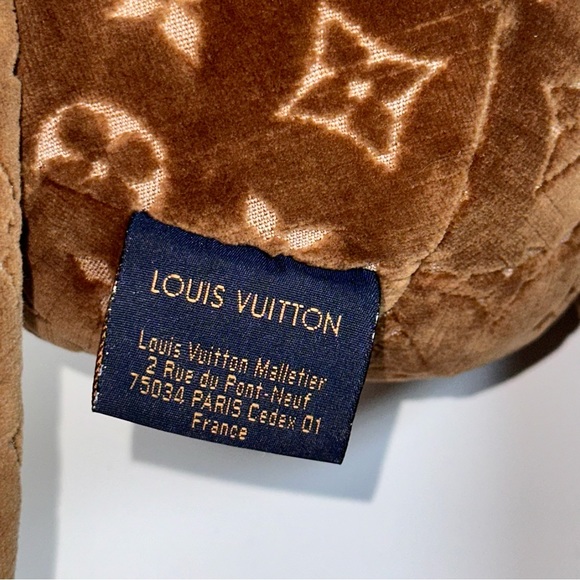 Louis Vuitton Teddy Bear Monogram Doudou Stuffed velour Brown - Picture 8 of 15